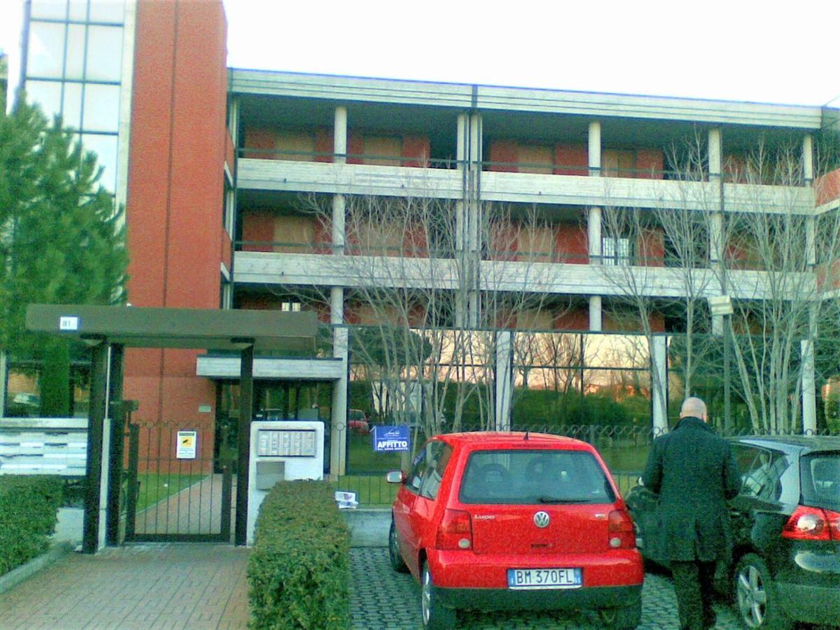 Casa Gisela Apartman Desenzano del Garda Kültér fotó